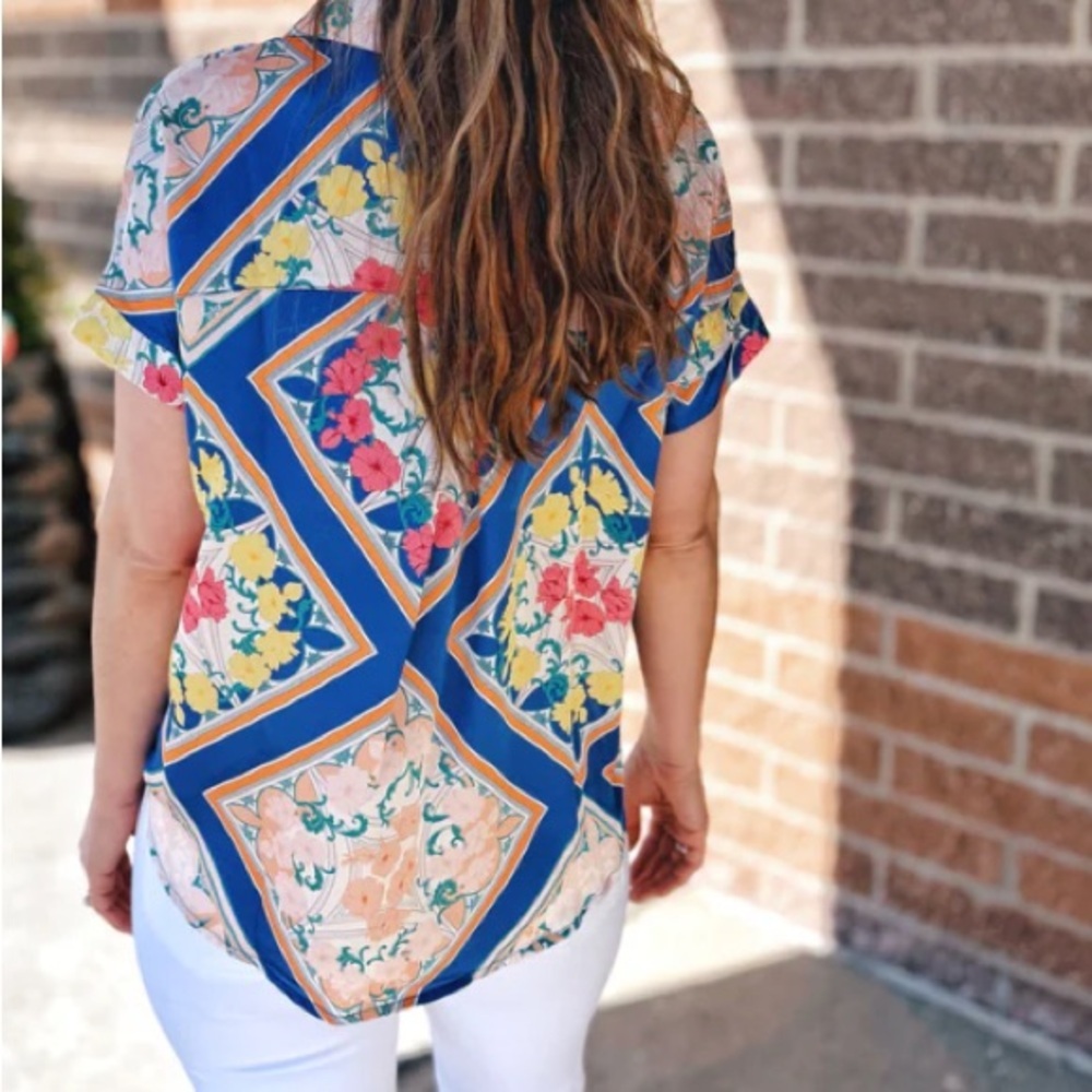 NWOT Fate blue and scarf‎ print satin blouse - Picture 5 of 7